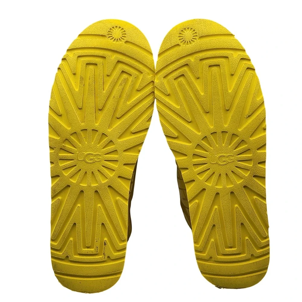 UGG Neumel Graphic Boots Mens 15 Yellow Suede Logo Chukka‎ 1134853 Rare